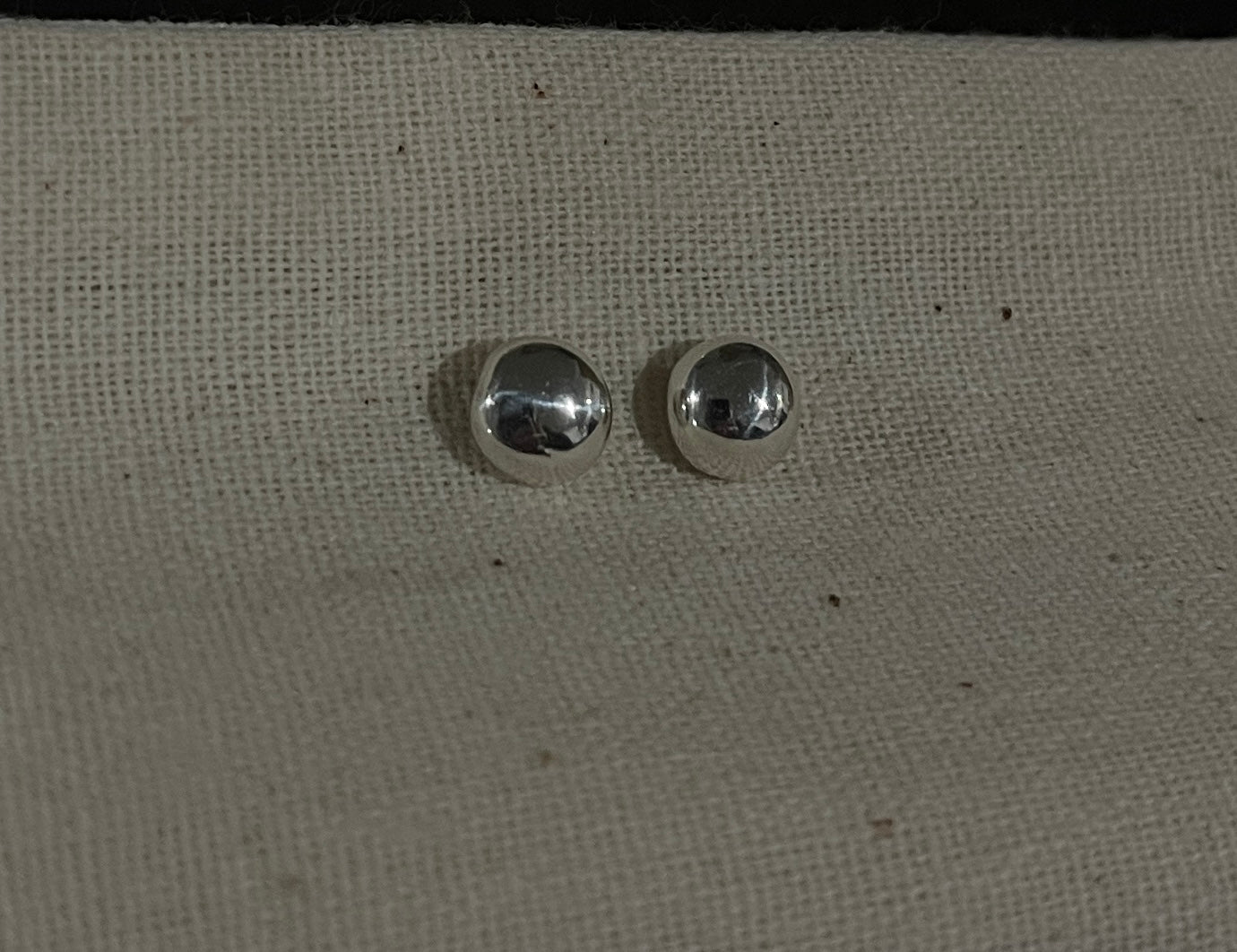 Simple Studs