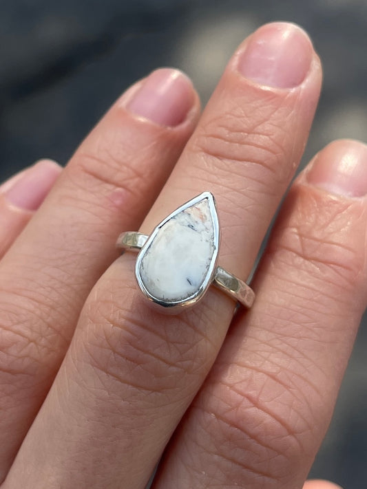 White Buffalo Teardrop Ring | Size 5