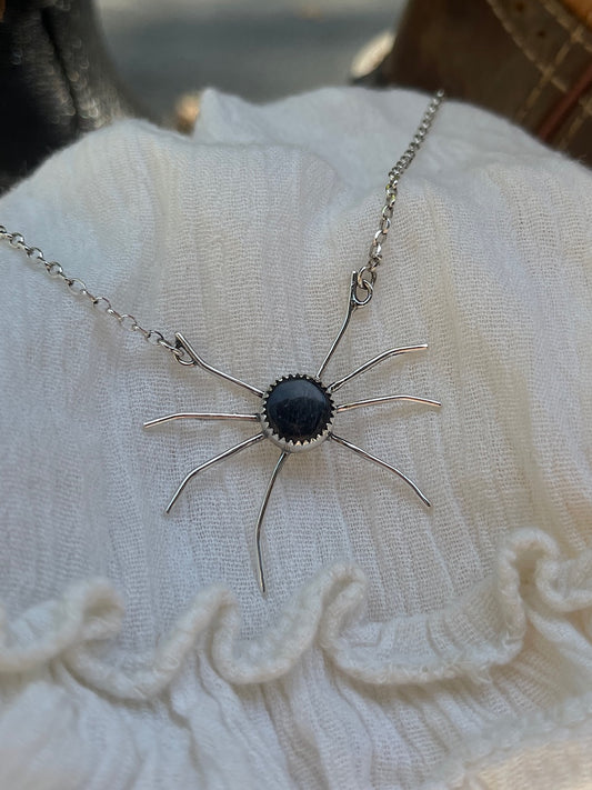 White Buffalo Spider Necklace | 20"