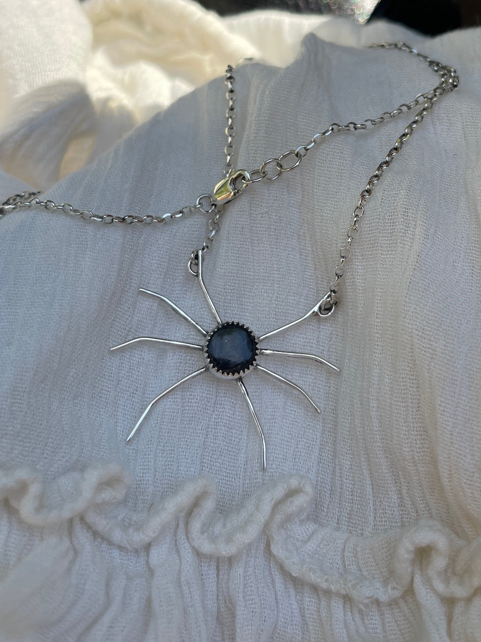 White Buffalo Spider Necklace | 20"