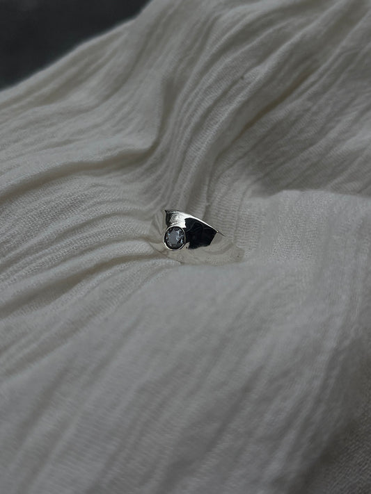 Flush Set Diamond Ring | Size 5.75